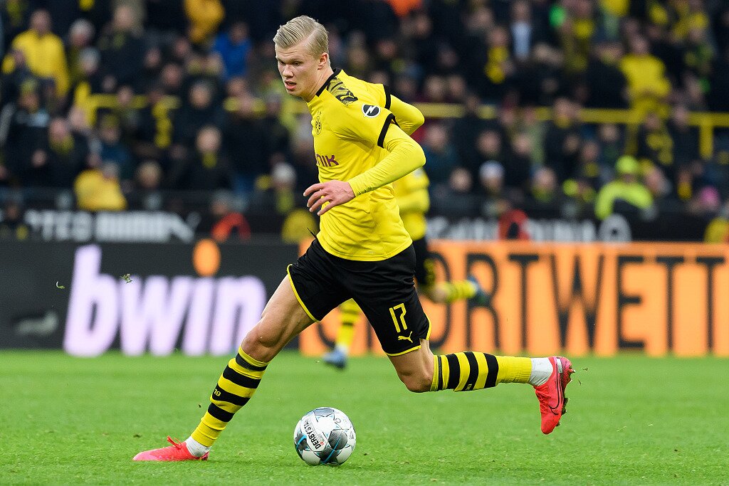 NBA焦点战：湖人主场逆转掘金,