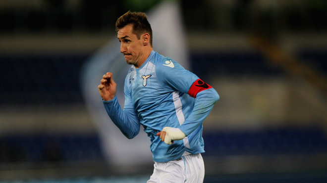 阿德巴约谈恋情：不是在刻意隐瞒，只是懂得如何保持沉默（阿德巴约谈恋情：不刻意隐藏，只是更懂如何保持沉默）