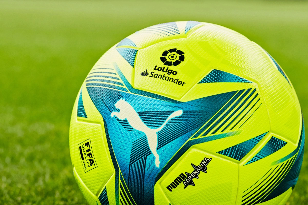 康宁汉姆在活塞12连胜期间，场均贡献30+10+5