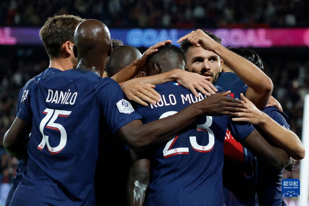 篮球NBA球员合约更新信息公开