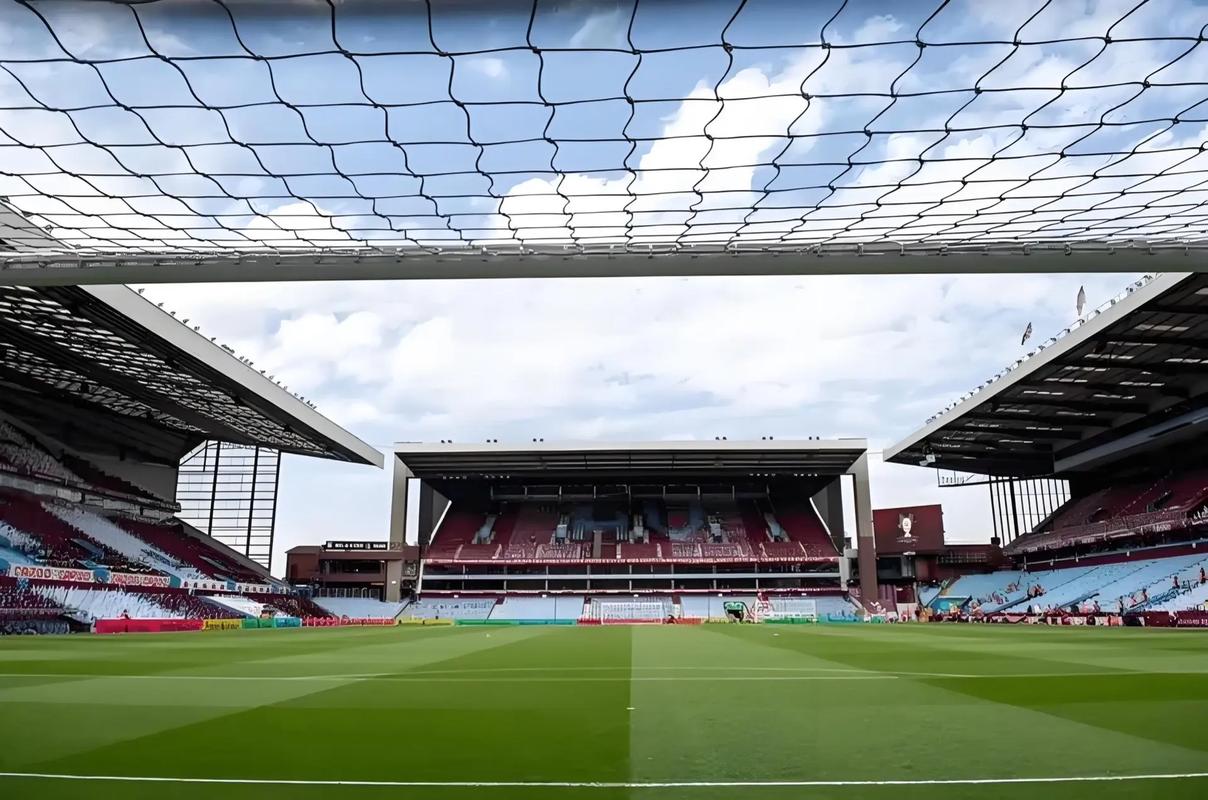 世欧预半场：拜亚姆破门，罗西乌龙，罗马尼亚3-1圣马力诺（世预赛欧洲区半场：拜亚姆破门、罗西乌龙，罗马尼亚3-1暂领先圣马力诺）